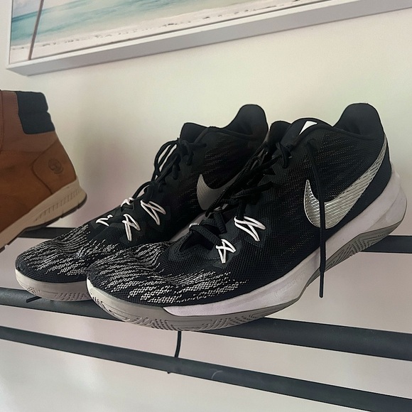 Nike 2020 Zoom Evidence 2 \'Black Metallic Silver black white runners basketball main image 4